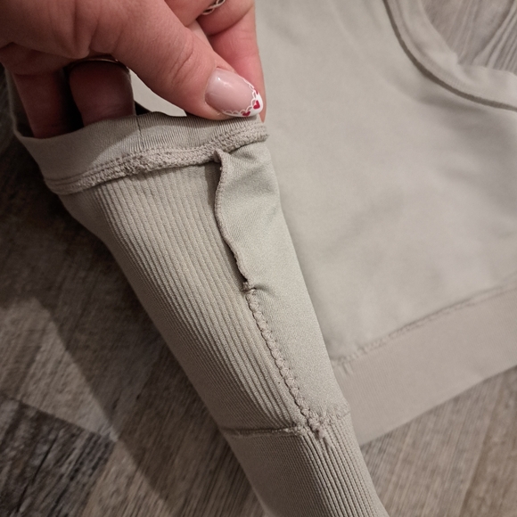 Source Unknown Beige Ribbed Crop Top - Picture 3 of 3